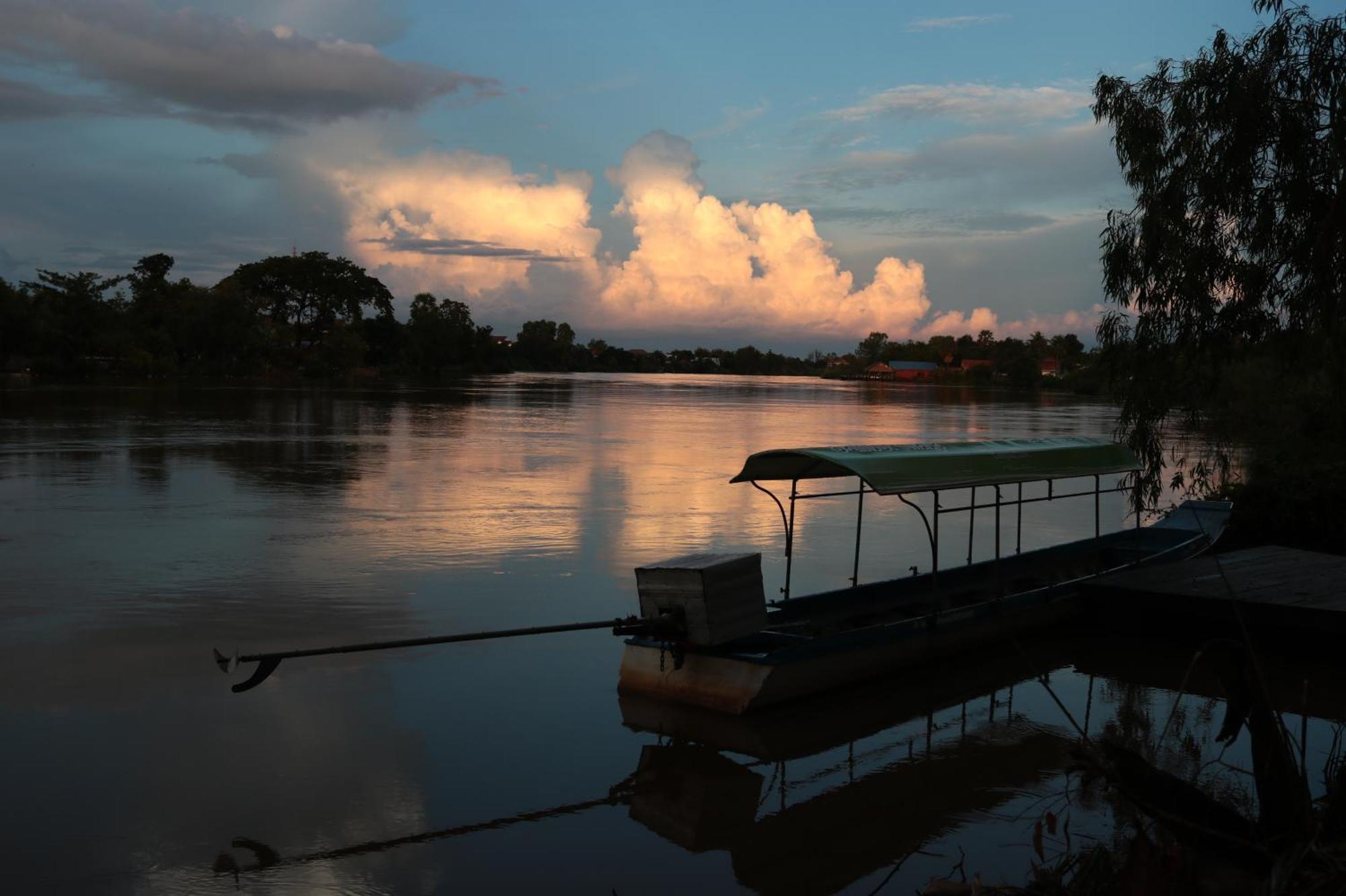 Sambor Village Hotel Kampong Thom Exterior photo