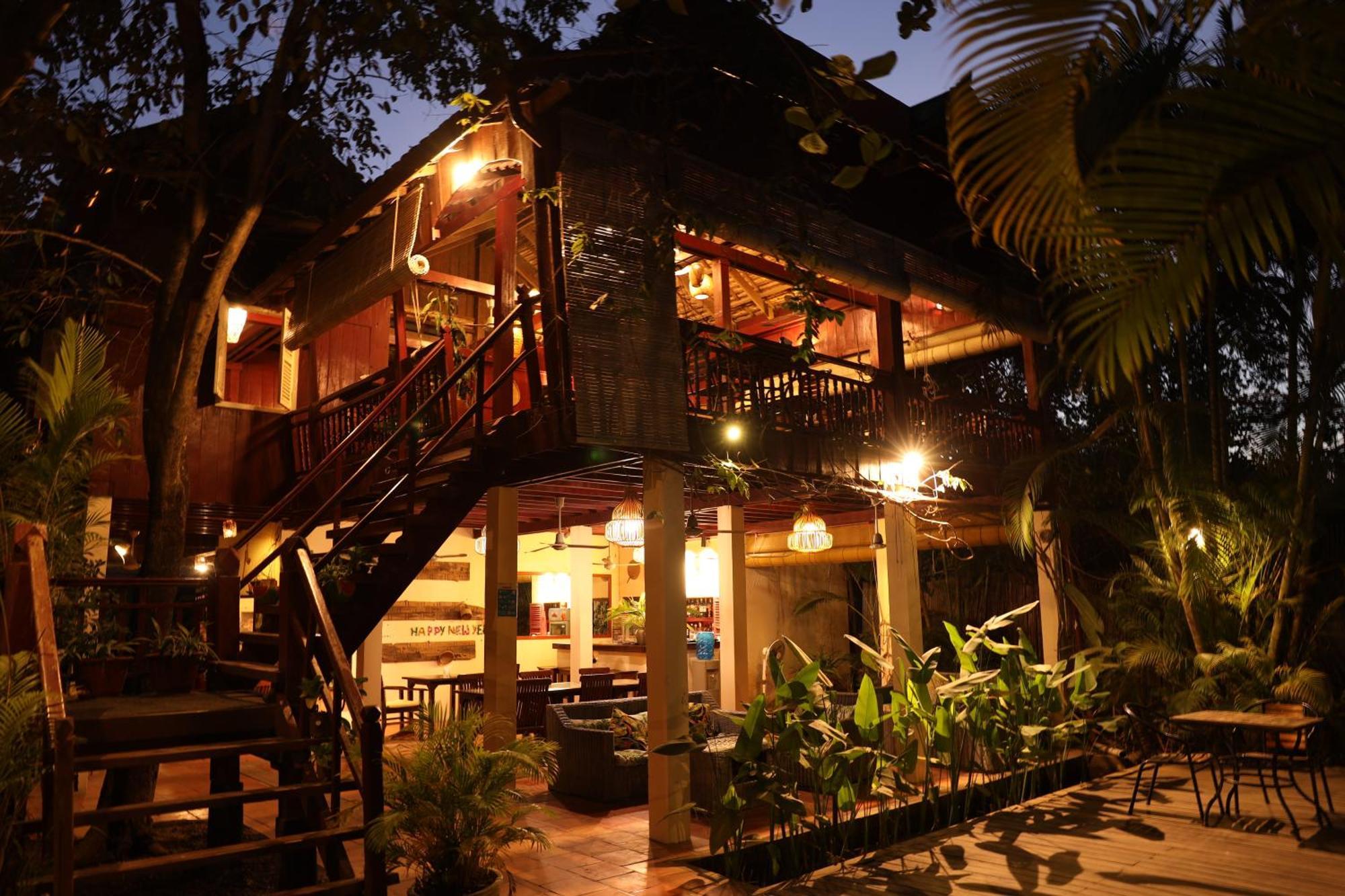 Sambor Village Hotel Kampong Thom Exterior photo