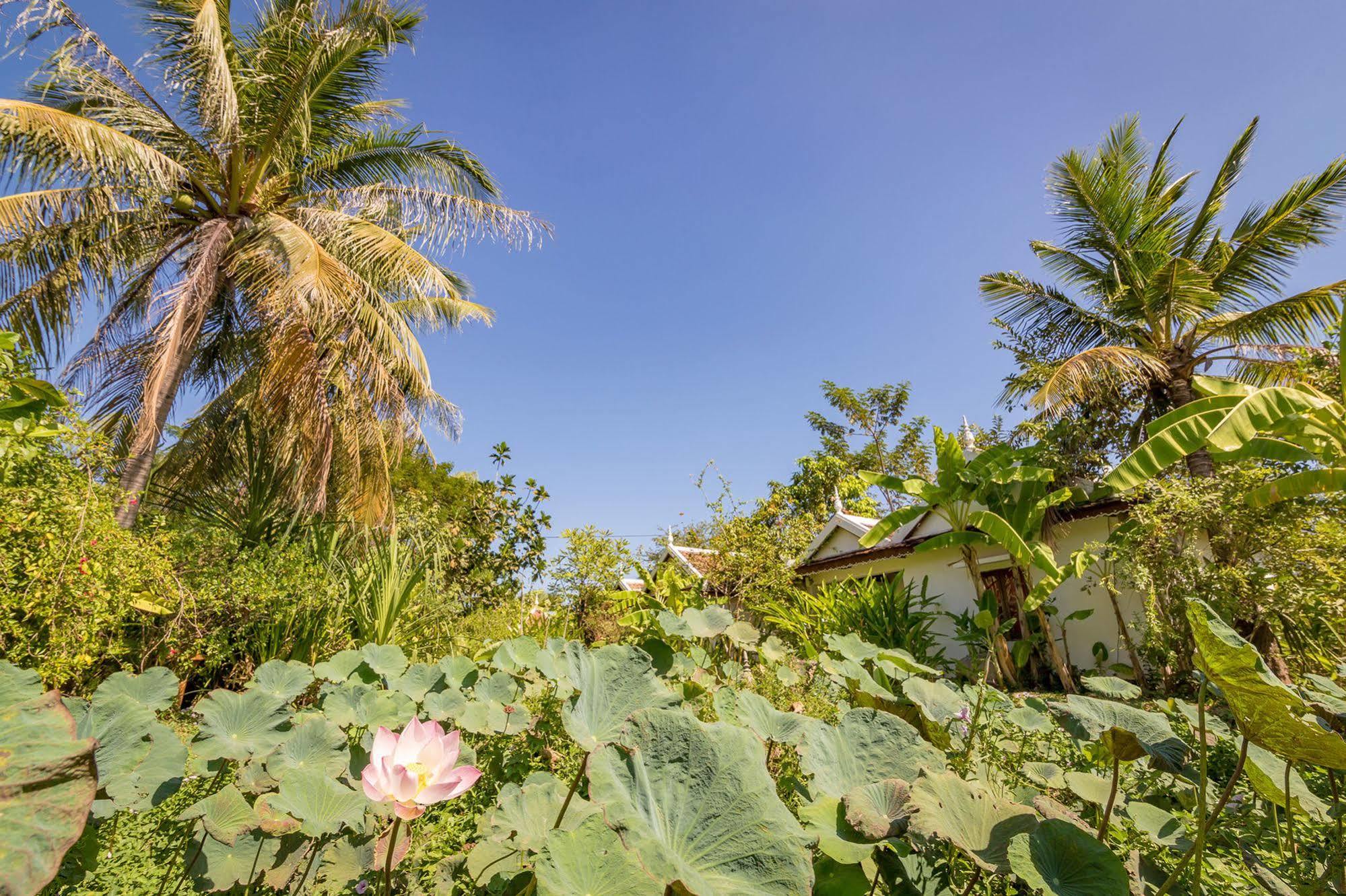 Sambor Village Hotel Kampong Thom Exterior photo